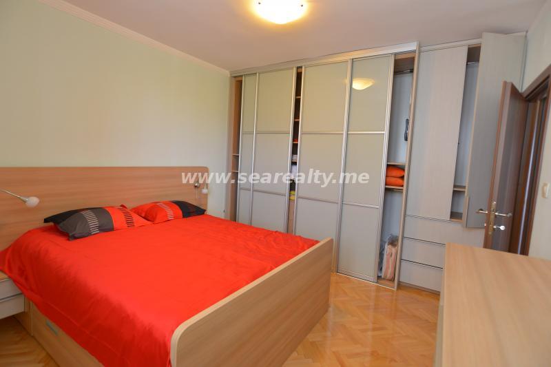 Dvosoban stan u Herceg Novom, 98m² 10