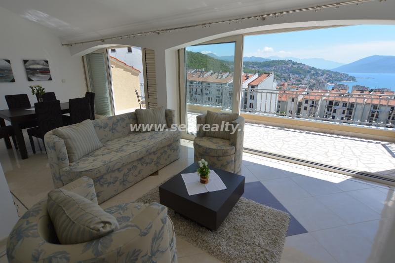 Dvosoban stan u Herceg Novom, 100m²