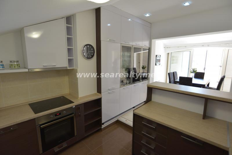 Dvosoban stan u Herceg Novom, 100m² 10
