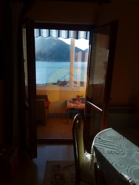 Two bedroom apartment with sea view in Dobrota, Kotor. 10