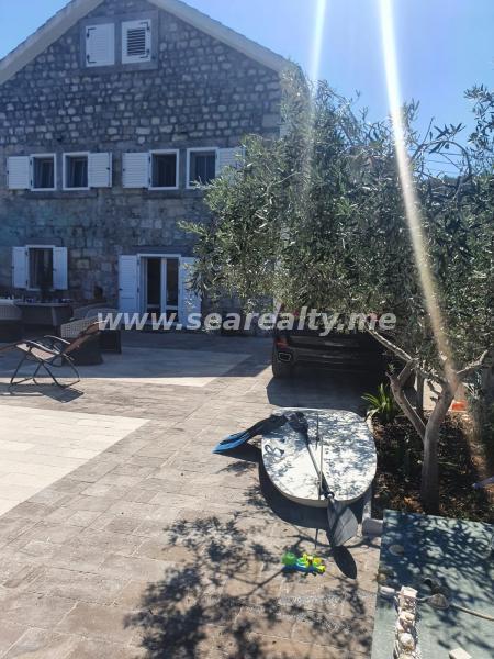 Kuća u Tivtu, 187m² 7
