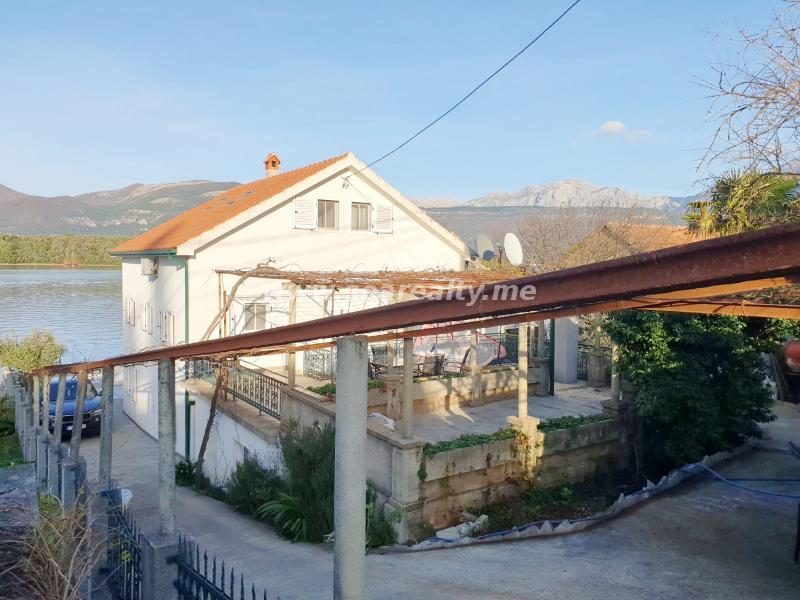 Kuća u Tivtu, 187m² 8
