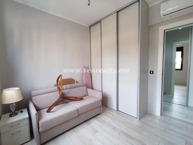 Dvosoban stan u Tivtu, 92m² 8