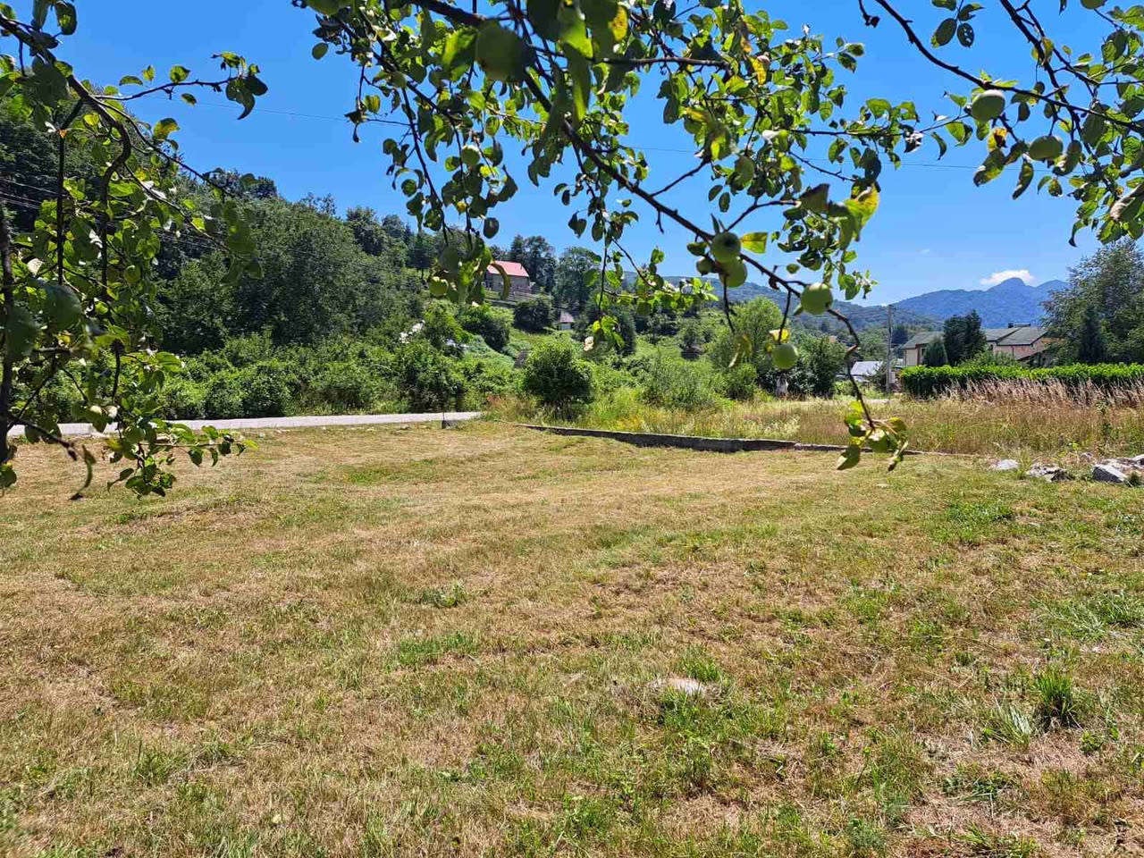 Urbanizovan građevinski plac 300 m2 – Sportska zona, Kolašin