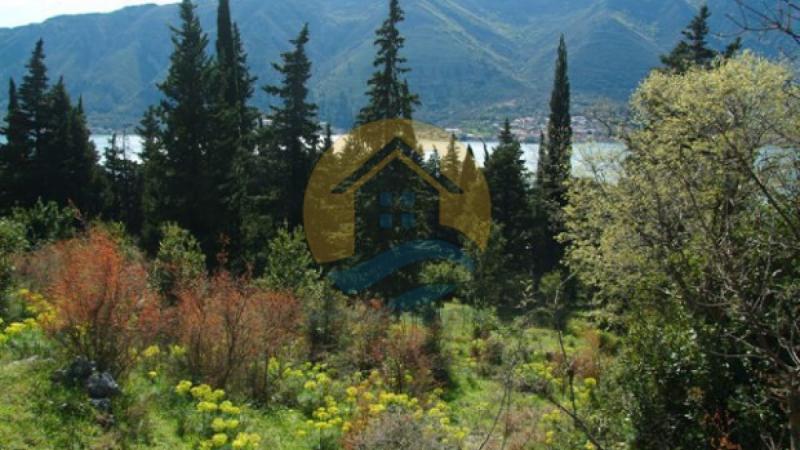 Investment plot with a beautiful sea view in a peaceful village of Dobrota, near Kotor Old Town and Perast. 2
