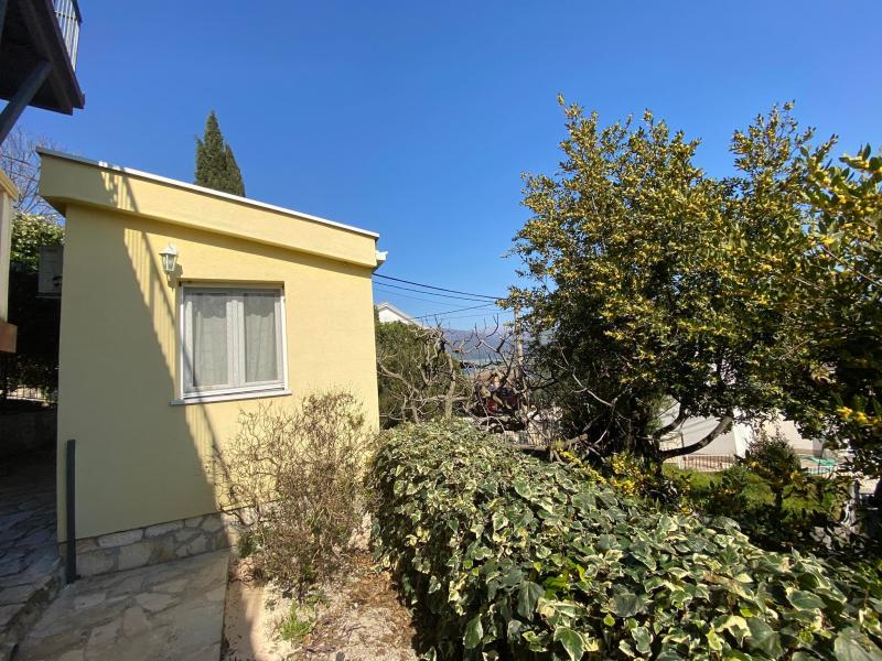 House by the sea at a good price (Krasici) 16