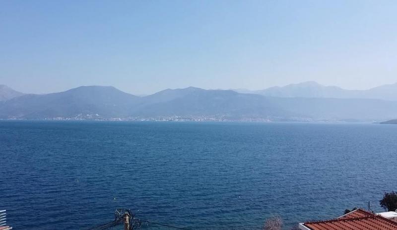 House by the sea at a good price (Krasici) 25
