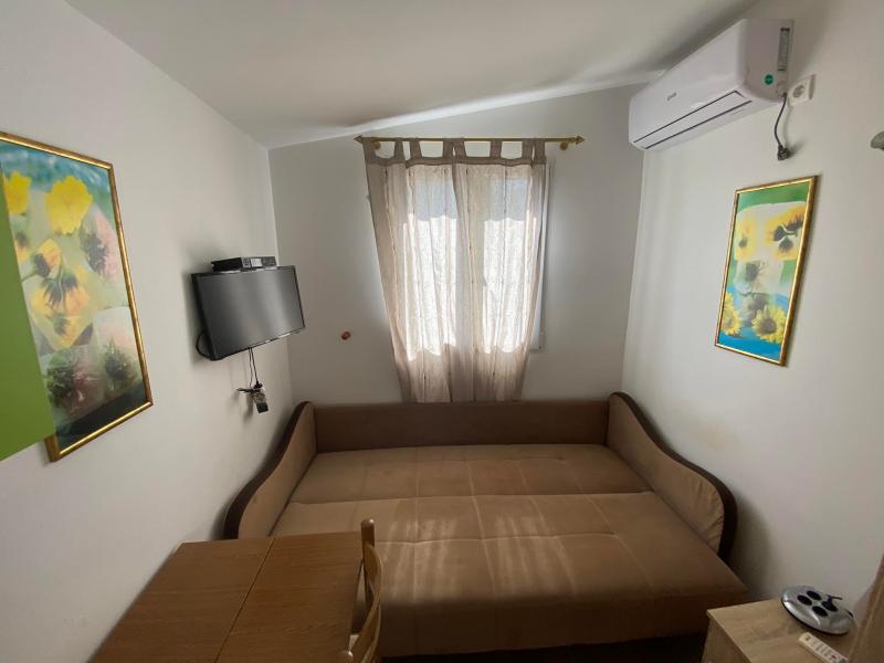 House by the sea at a good price (Krasici) 9