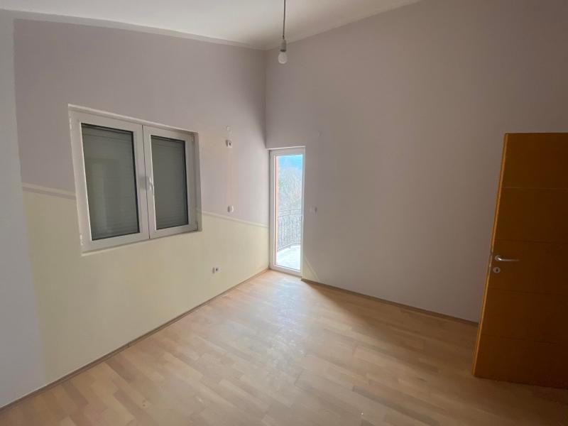 Building in Lastva Grbaljska - a great investment opportunity 11
