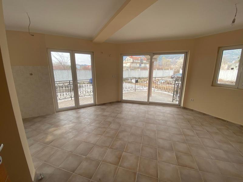 Building in Lastva Grbaljska - a great investment opportunity 14