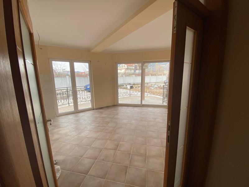 Building in Lastva Grbaljska - a great investment opportunity 5