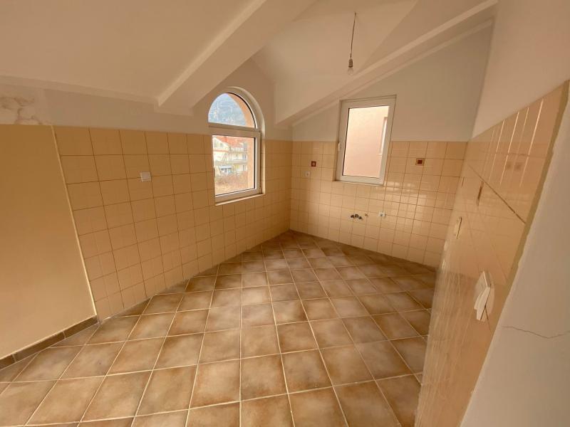Building in Lastva Grbaljska - a great investment opportunity 6