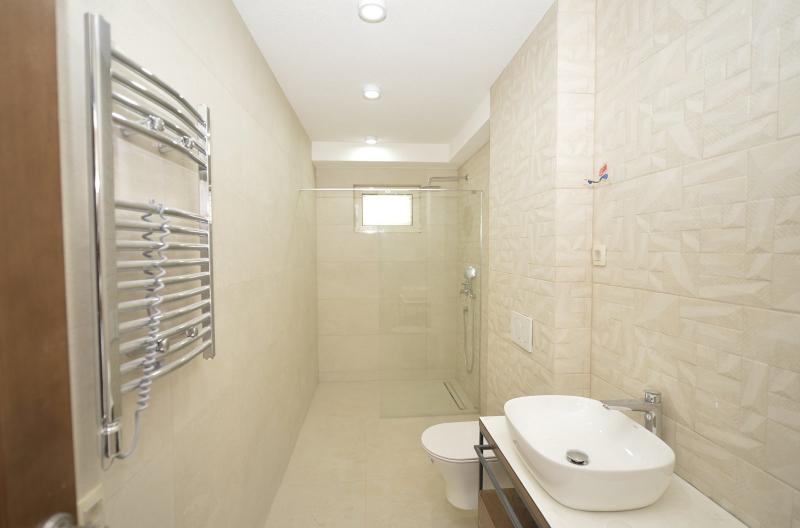 Three-bedroom apartment in Zelenika (new construction) 17