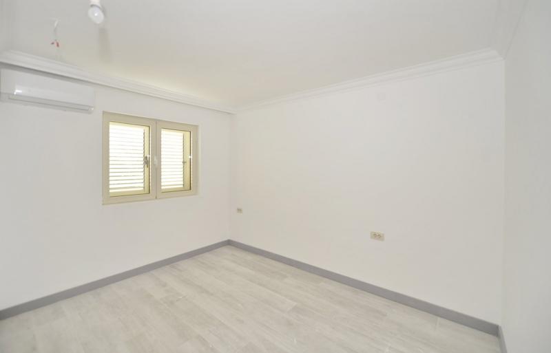 Three-bedroom apartment in Zelenika (new construction) 4