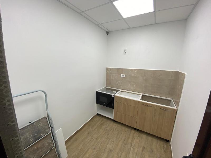 Commertial space in Budva - Topliški put 5