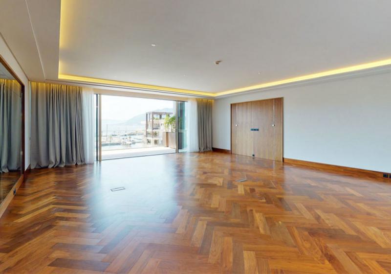 Luxury penthouse in Porto Montenegro 16