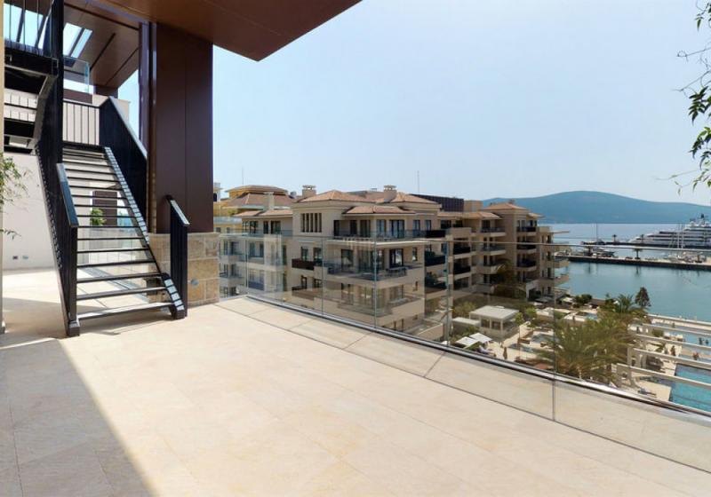 Luxury penthouse in Porto Montenegro 9