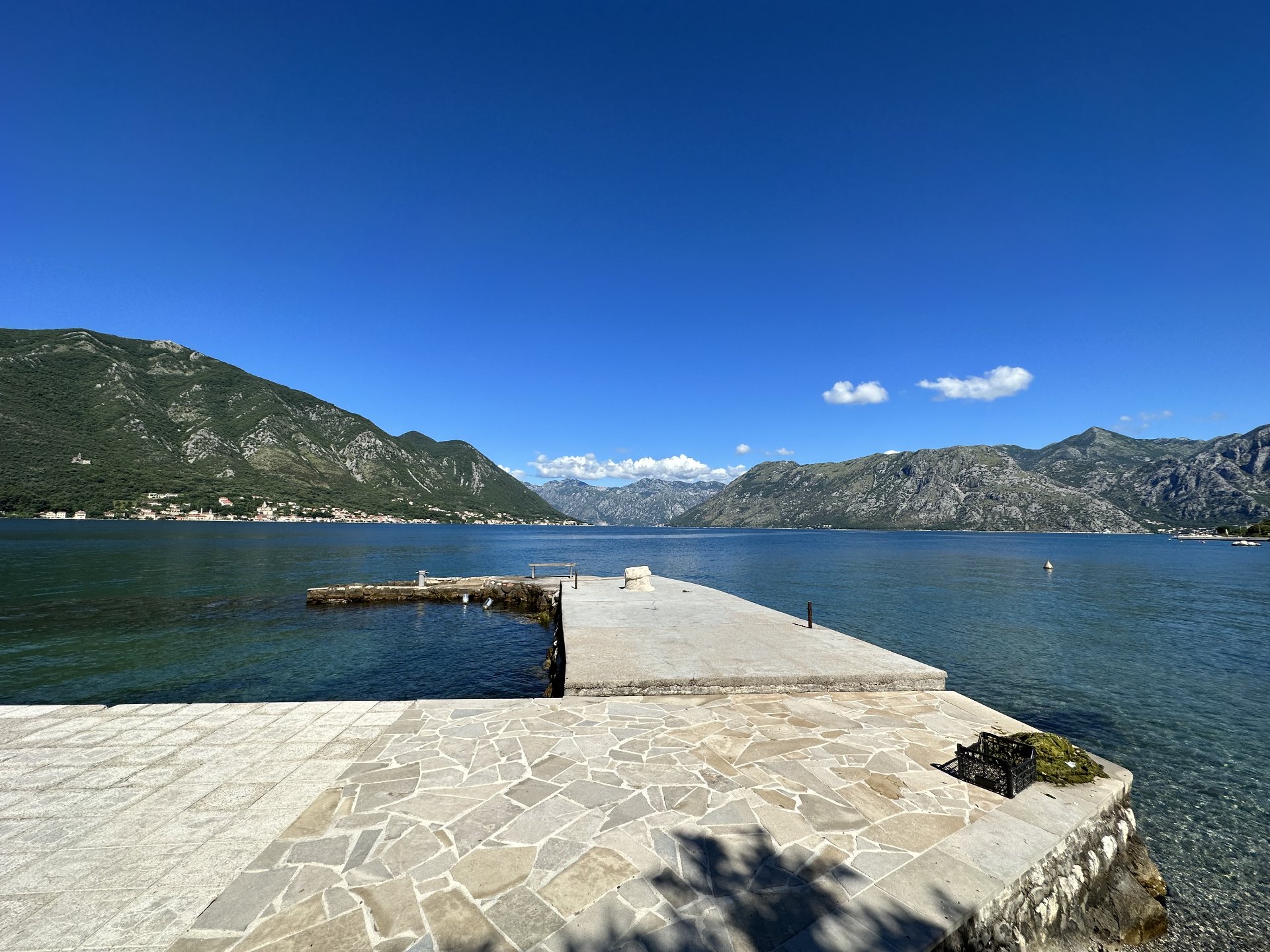 Two-bedroom apartment with sea view for long-term rent – Dobrota, Kotor — 3