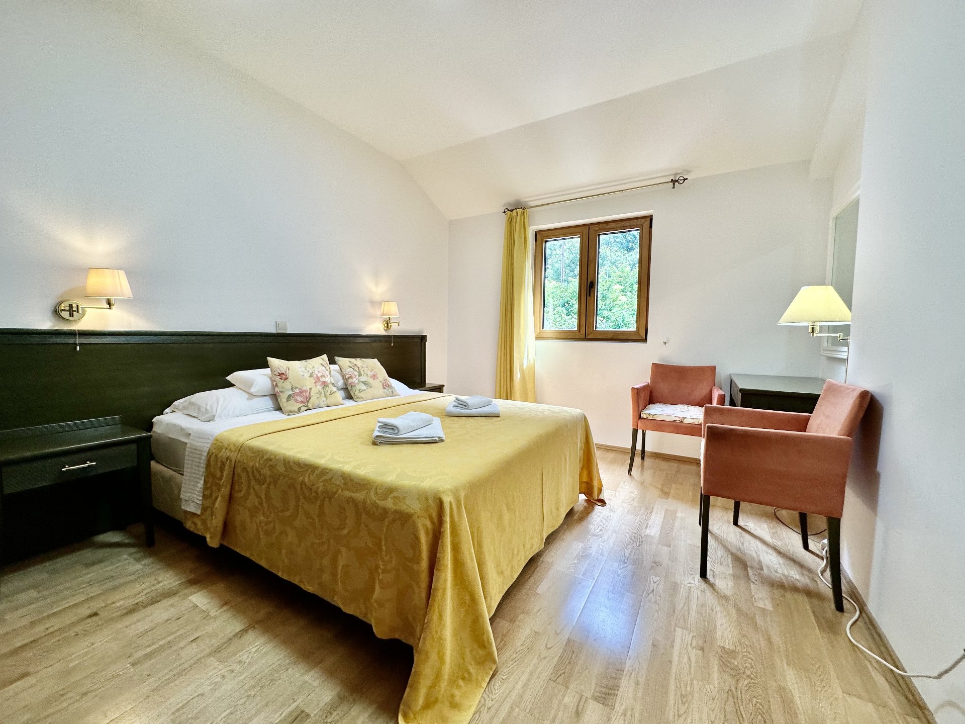 Two-bedroom apartment with sea view for long-term rent – Dobrota, Kotor — 12