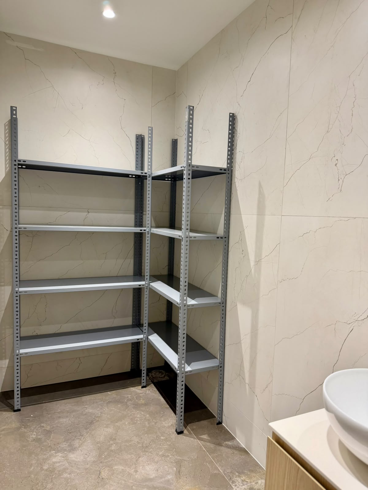 Novi i moderno opremljen kozmetički salon za dugoročni zakup – Donja Lastva, Tivat — 9