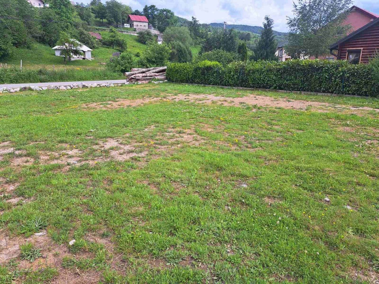 Urbanizovan građevinski plac 300 m2 – Sportska zona, Kolašin — 4