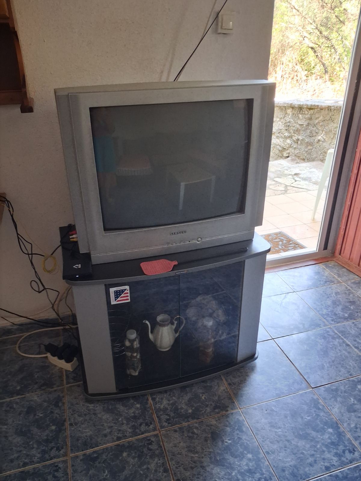 Kuća sa dvorištem i garažom za dugoročni najam – Zagora, Grbalj — 14