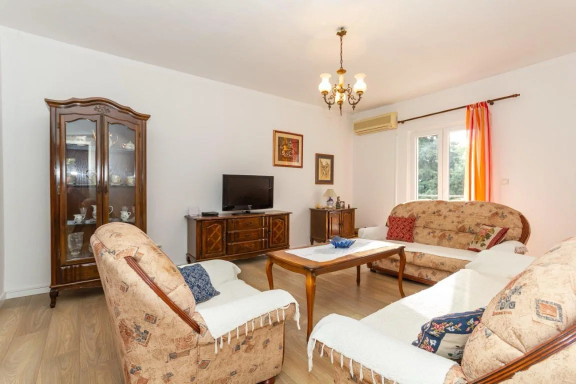 House with Apartments and Sea View – Škver, Herceg Novi — 2