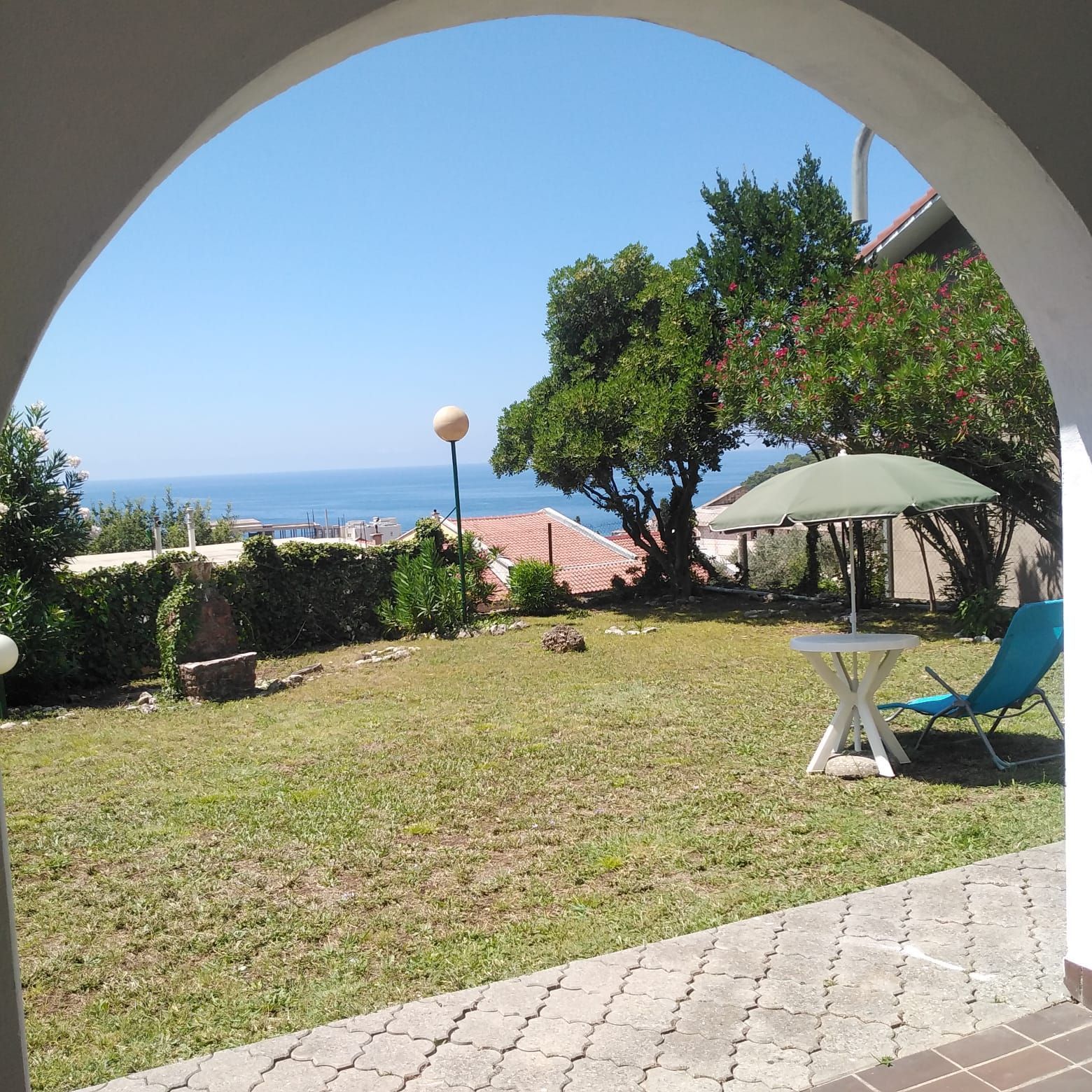 House for renovation with sea view - Petrovac, Budva — 3