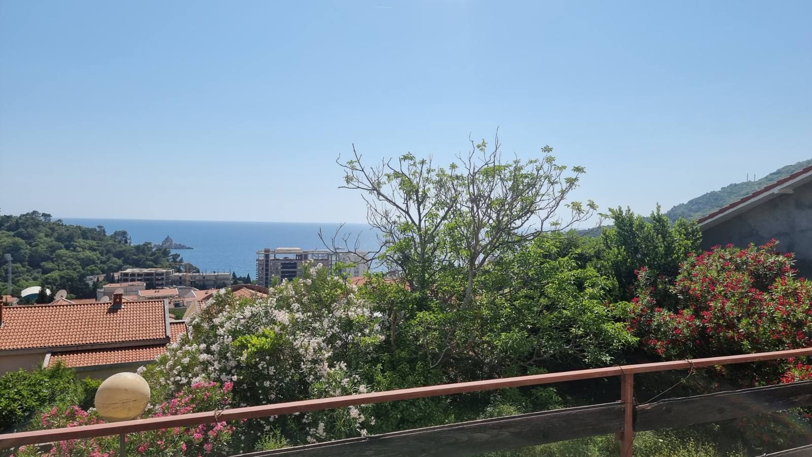 House for renovation with sea view - Petrovac, Budva — 2