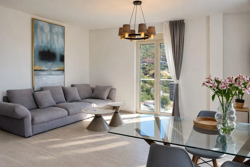 Two-bedroom apartment with panoramic Adriatic views in the Bečići Hills complex — 3