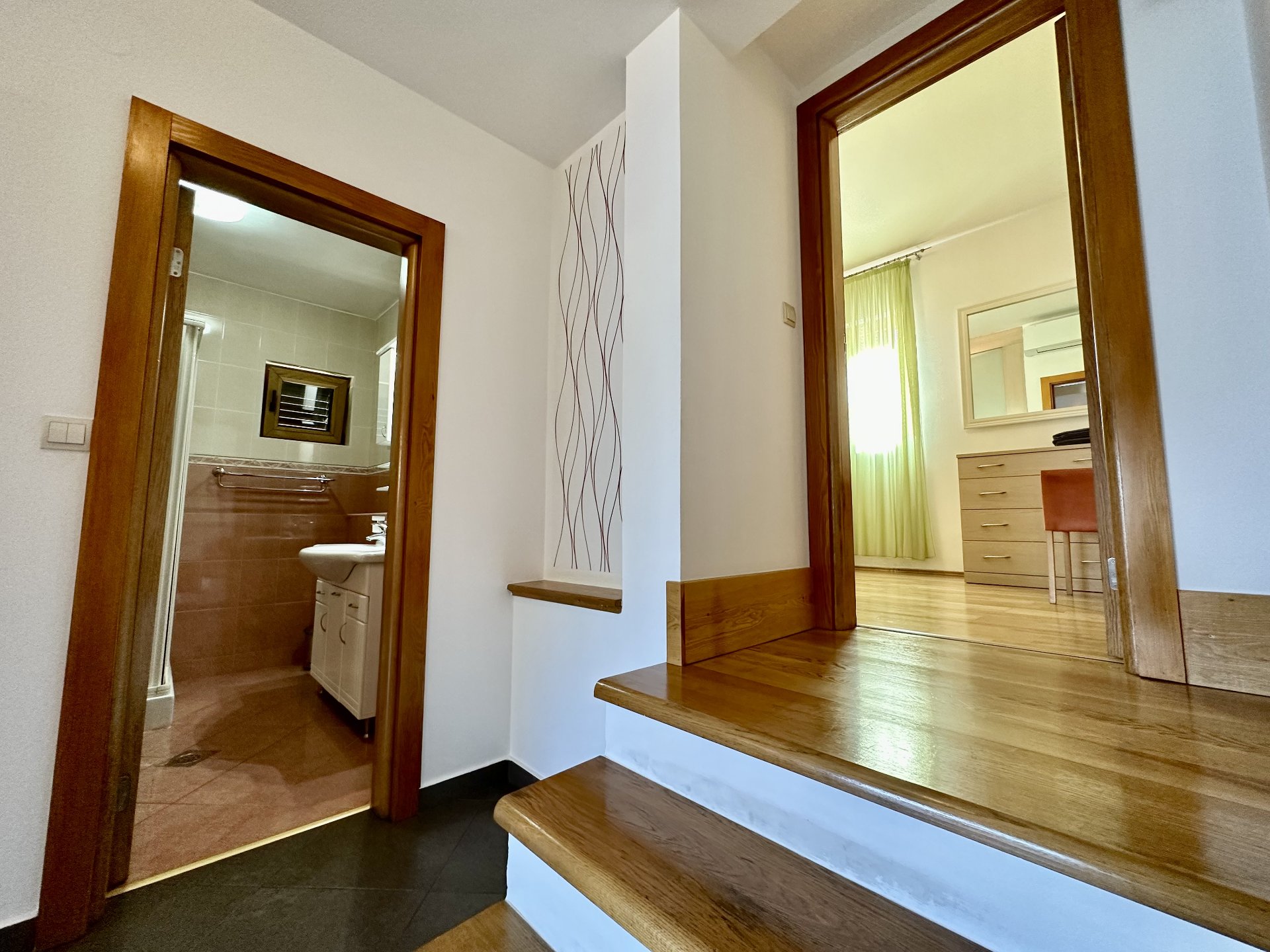 One-bedroom apartment with sea view for long-term rent – Dobrota, Kotor — 9