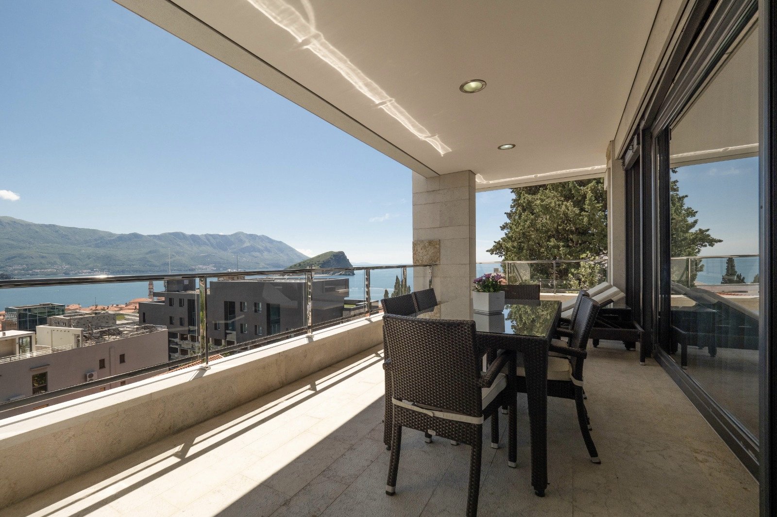 Luxury Presidential Apartment with Sea View – Budva